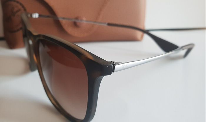 New Ray Ban Sunglass