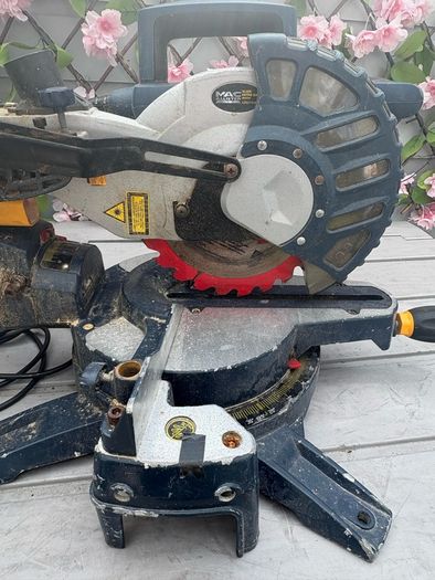 sliding saw