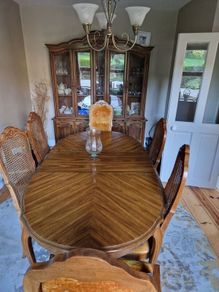 dining room set