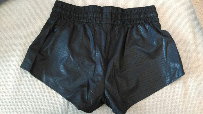 Professional athletes quick dry shorts, size 8
