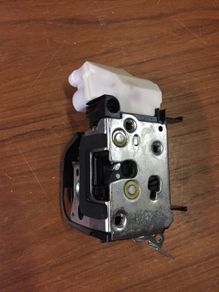 Door Lock LHF (Fiat Multipla)