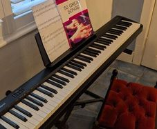 Roland FP-10 Digital Piano