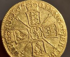 1701 William 3rd Full Gold Guinea. Beautiful and Scarce.