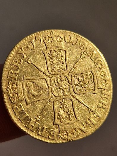 1701 William 3rd Full Gold Guinea. Beautiful and Scarce.