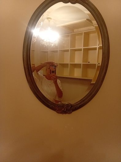 dressing table and mirror