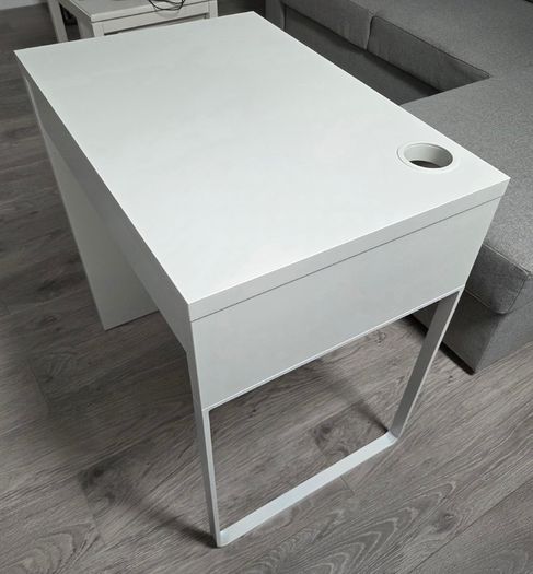 White desk
