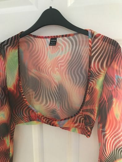 crop top