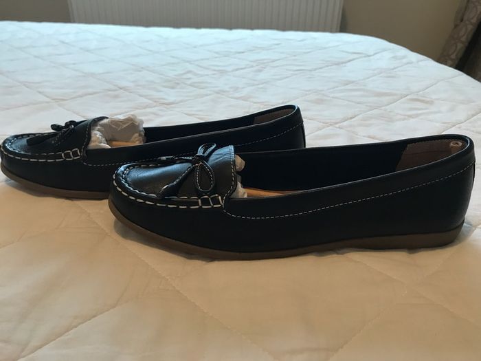 BNWT M&S navy leather flats size 6