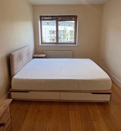 Double bed