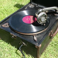 Vintage Decca model 66 Gramophone player