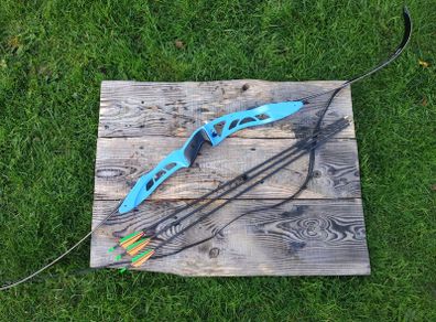Archery Bow, 68" Carbon Recurve ILF +3arrows