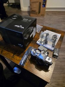 Olympus OM-D E-M10 Mark IV body brand new