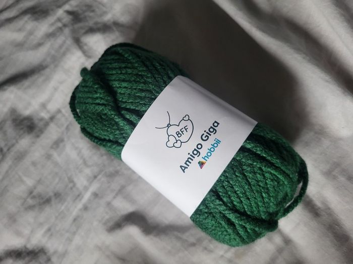 Hobbii Amigo giga knitting crochet yarn bulky GREEN