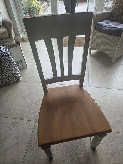 kitchen table and 6 chairs