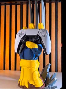Clawed Hero Controller Holder | Gaming Display Stand for controller game