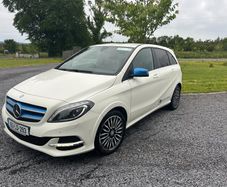 Mercedes Benz B250e EV (Tesla Motor)