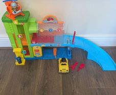 fisher price little people car wash garage