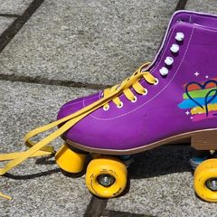 Adjustable quad skates