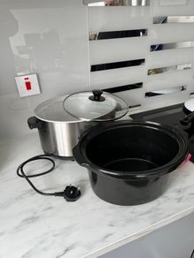 Morphy Richards Slow Cooker / Crockpot with Glass Lid