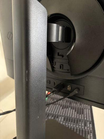Samsung Odyssey G5 27 QHD 180Hz and Gaming Monitor Invision MX450 Arm