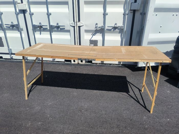 Wallpaper Table
