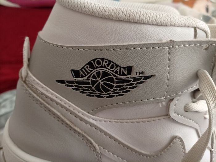 Nike Air Jordan 1