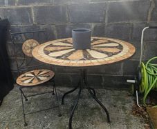 Garden table and 1 chair