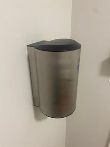 Commercial Hot air hand dryers