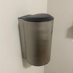 Commercial Hot air hand dryers
