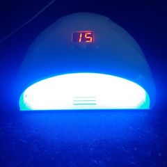 UV nail light..