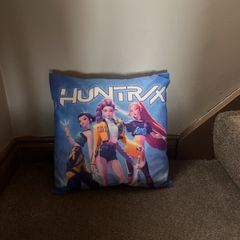 Huntrix cushion