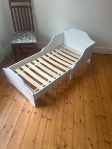 toddlers bed