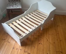 toddlers bed
