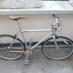 2 bikes