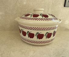 Nicholas Mosse Casserole Dish - Apple
