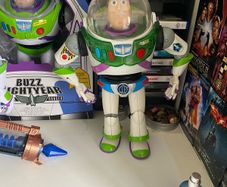 Turbo glo buzz lightyear French