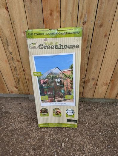 walk in greenhouse