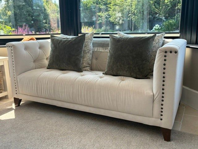 DFS Armchair | Excellent Condition