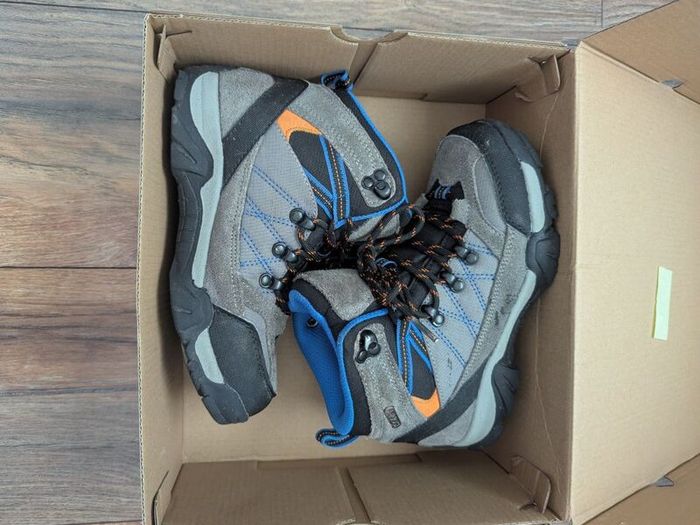 Kids Mountain Warehouse Walking Boots Size 2