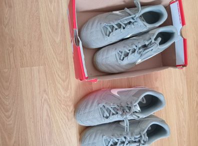 Brand new Nike gato size 7.