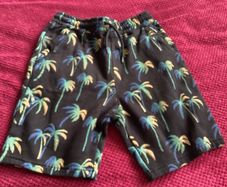 Shorts age 9/10
