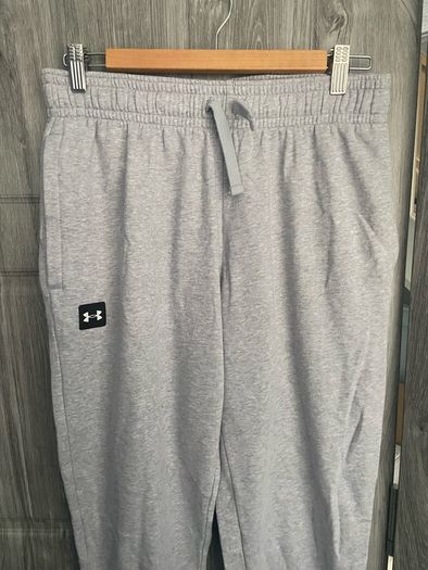 Mens Under Armour Bottoms - Medium