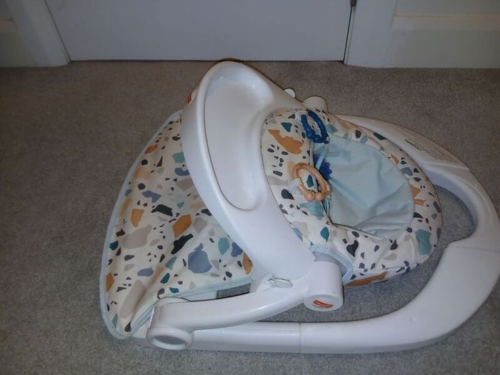 Fisher Price - Portable Feeding Seat