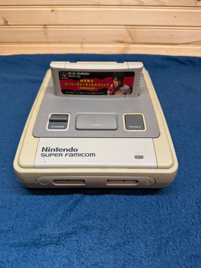 Nintendo Super Famicom Japanese SNES version with game