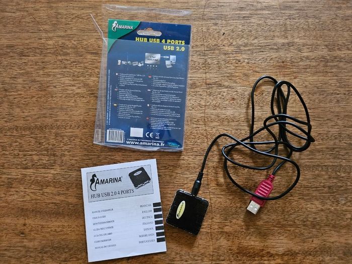 Amarina Usb 2.0 4 Ports Hub, Black