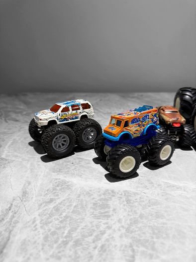 Pre Owned Hot Wheels Monster Trucks & Toy Sports Cars Bundle