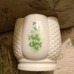 Donegal Parian China Errigal Shamrock/Clover Flower Pot
