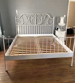Beautiful Very Sturdy White Metal 4Ft 6 Double Bed Frame - Can Deliver