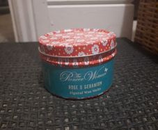 Rose and geranium wax melts