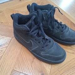 Nike Black Mid top Trainers Sneakers